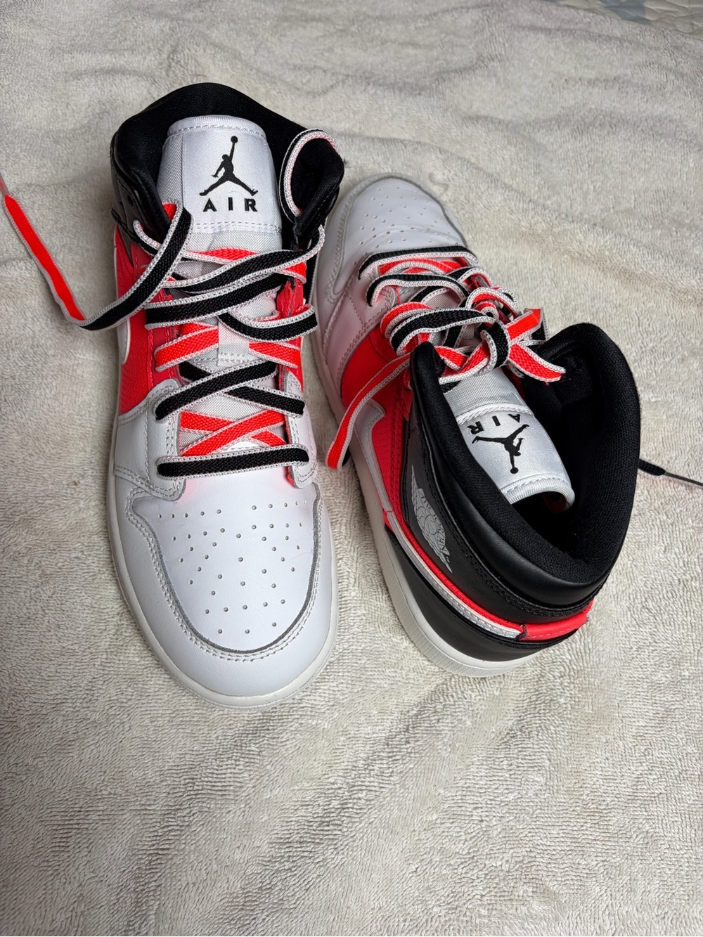 Jordan Kids High-Top Sneakers - White / Red / Black